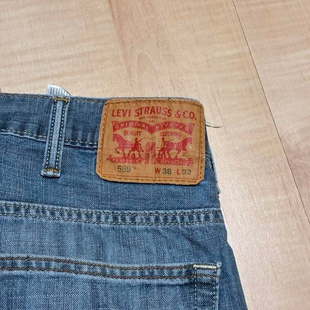 Levi's 569 Loose Straight Leg Medium Wash Denim Jeans W38 L32